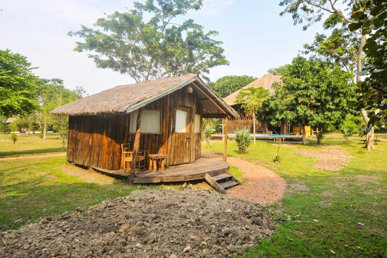 Bullbush River Camp Kihihi Bagian luar foto